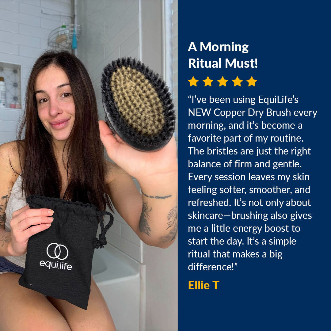 Customer holding the EquiLife Copper Dry Brush and its drawstring bag beside a five-star review from Ellie T